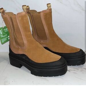 NEW Sam Edelman Lulia Chelsea boot brown sz 9.     (L)